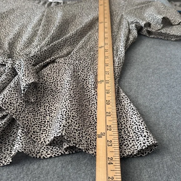 Sienna Sky Black and White Speckled Tie-Front Blouse - Picture 9 of 12